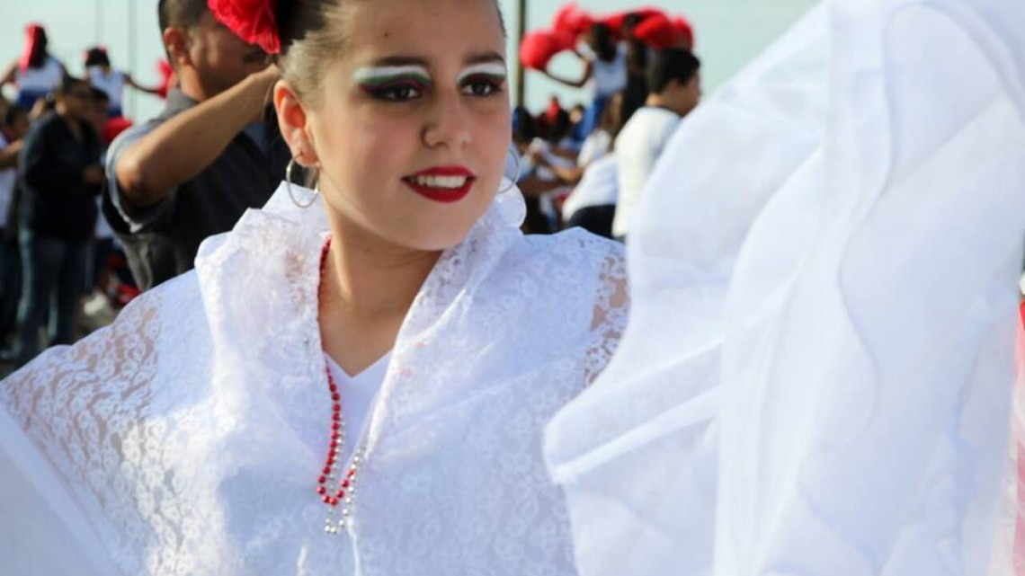 Realizan desfile por 107 Aniversario de la Revolución Mexicana