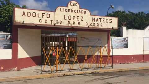 Liberan con fuerza pública escuela Adolfo López Mateos
