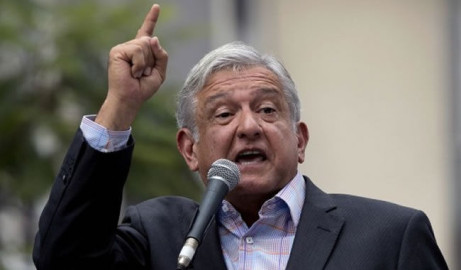 Asegura AMLO que pondría en marcha nuevas refinerías si es presidente