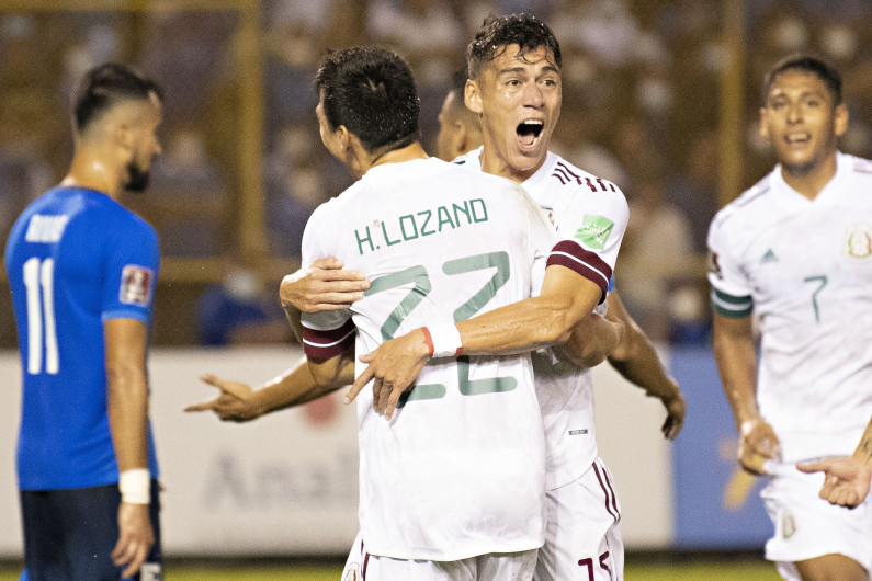 México vence a El Salvador