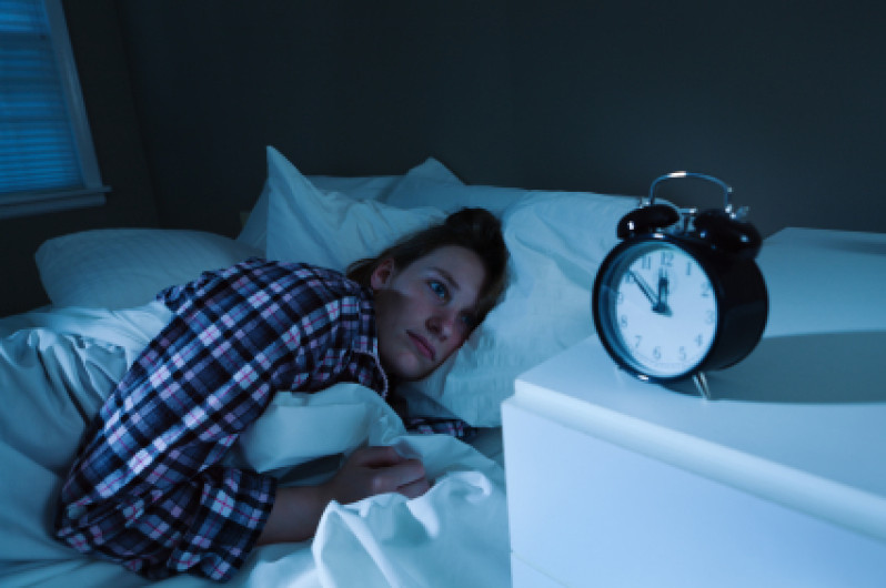 Dormir poco podría causar cáncer