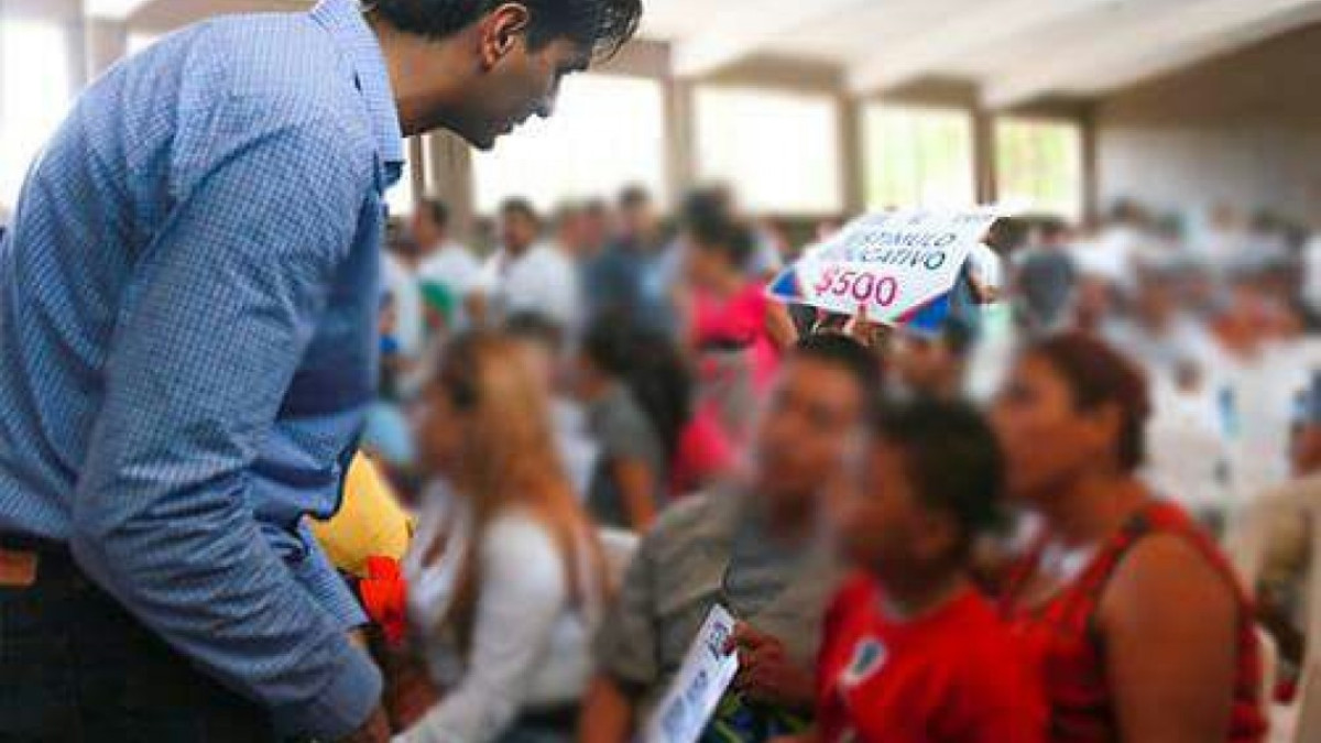 Entregan apoyos económicos a familiares de internos del CEDES