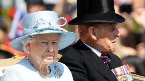 Preside Isabel II  un minuto de silencio por las víctimas de la Torre Grenfell
