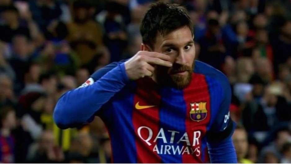 Barcelona golea al Sevilla y aprieta La Liga
