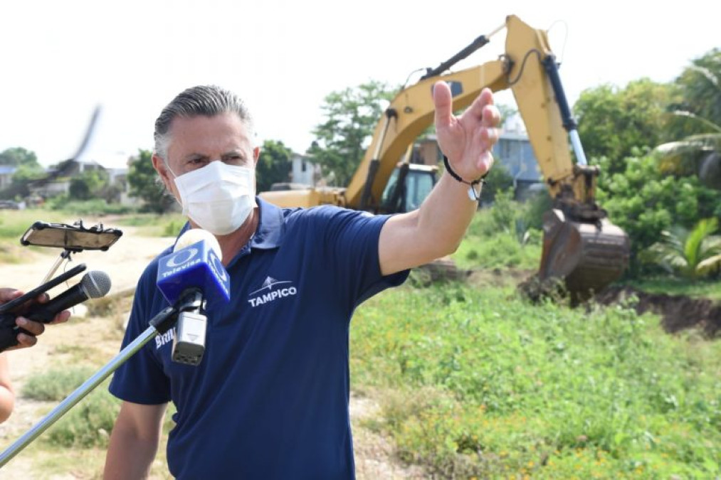Brinda Chucho Nader Seguridad y Certidumbre a Miles de Familias del Sector Tancol