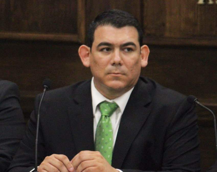 Regidor del PVEM solicita altas de personal 