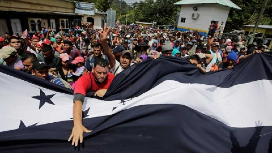 Trump amenaza a Honduras por nueva caravana de migrantes