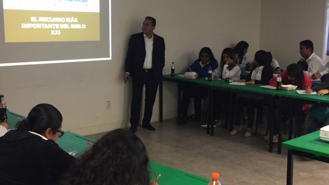 Estudiantes del ITA amplían conocimientos, en la 22ª jornada tecnológica de administración