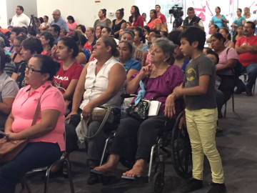 Abuelitos tendrán doble festejo