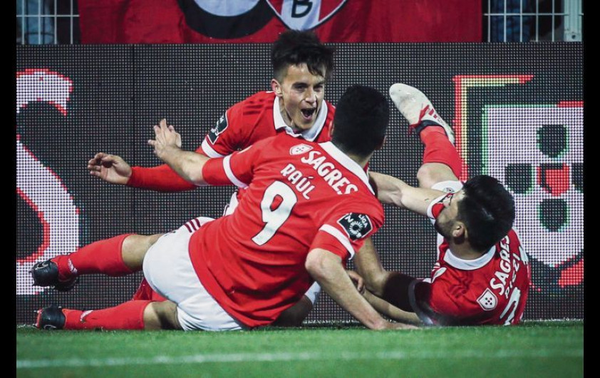 Benfica van por la cima en la Liga de Portugal 