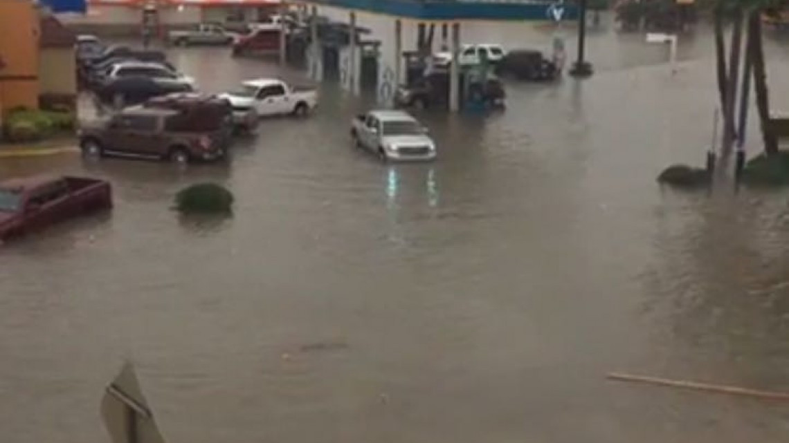 Lluvias provocan hundimientos en  calles de McAllen