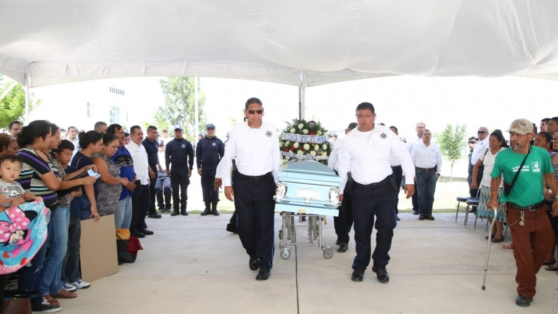 Despiden con honores a Policía caído