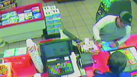 Investigan asalto contra tienda de conveniencia en Edinburg 