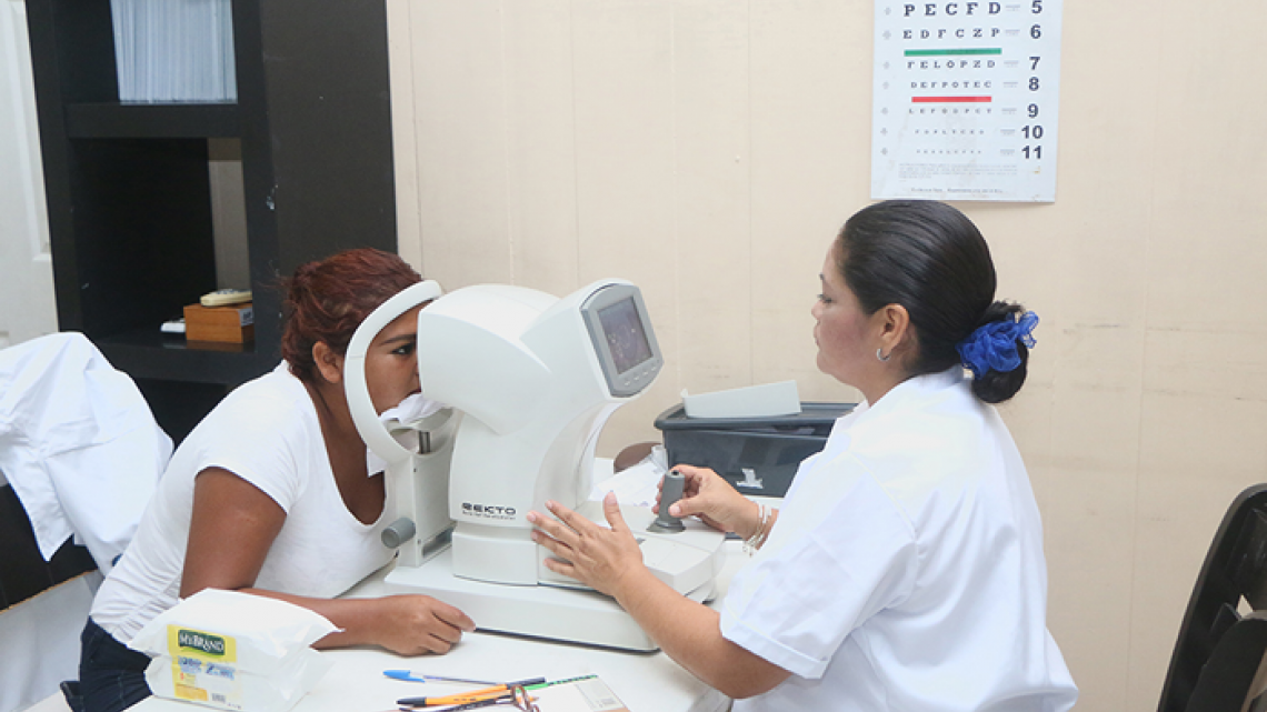 Buena respuesta a campaña de lentes del Sistema DIF Altamira