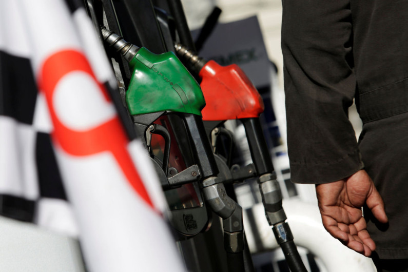 Amaga PRD en Acapulco con tomar Hacienda y Aeropuerto por el 'Gasolinazo'