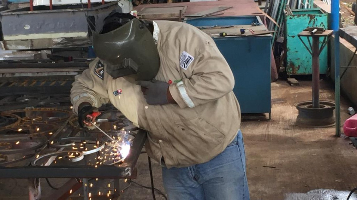 Insisten empresarios en la reclasificación de  las tarifas de agua industrial.   