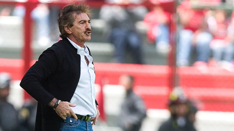 Critica La Volpe a Jémez y lo califica como vende humo
