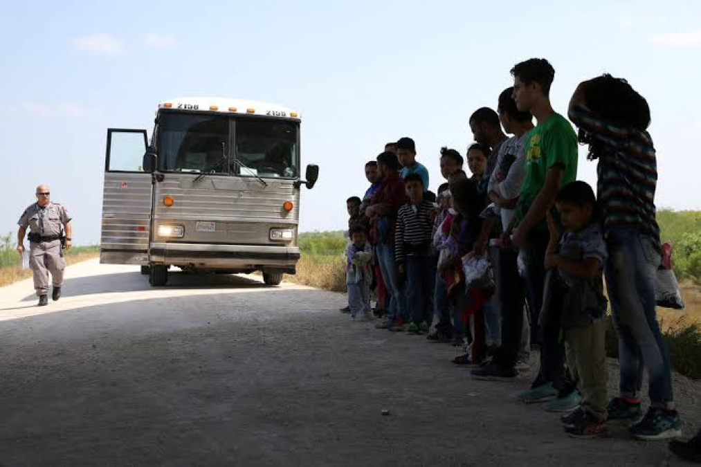 Detienen a mil 300 migrantes en McAllen