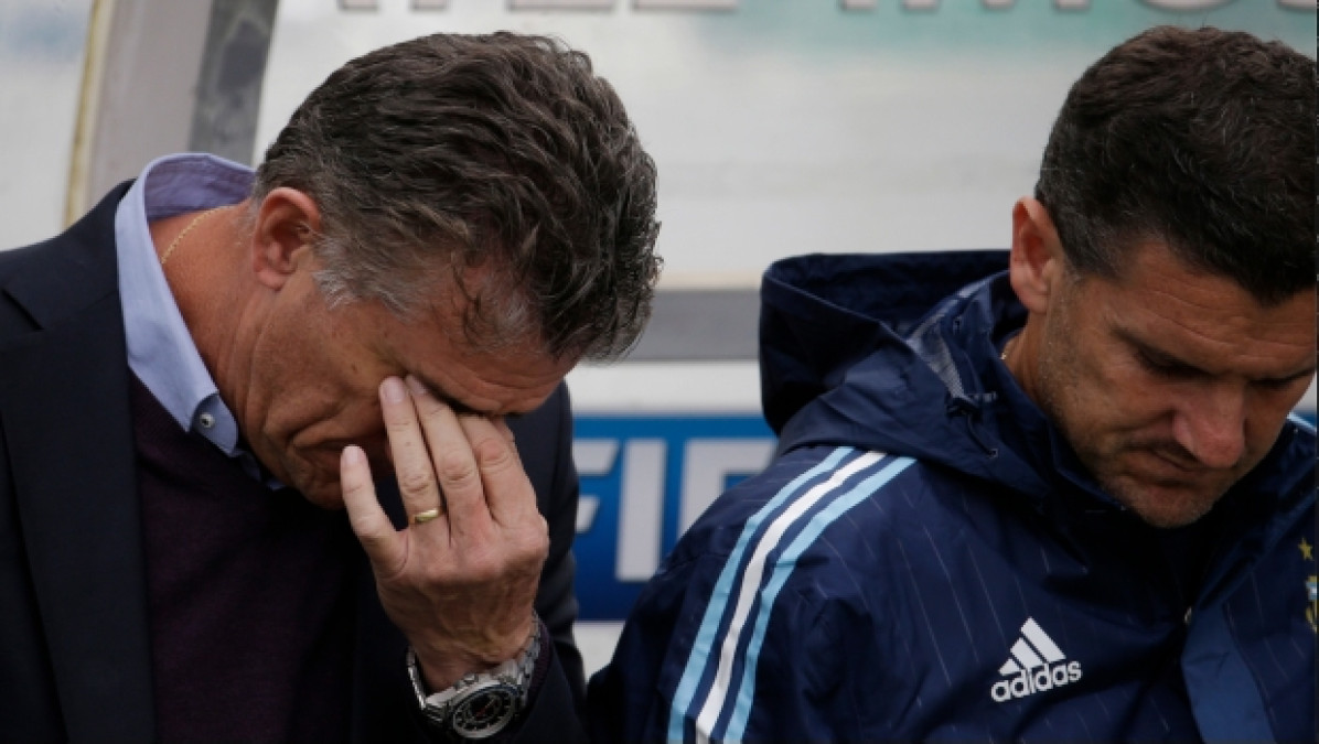 Sin Messi y en crisis, Argentina anuncia el cese de Edgardo Bauza como su DT
