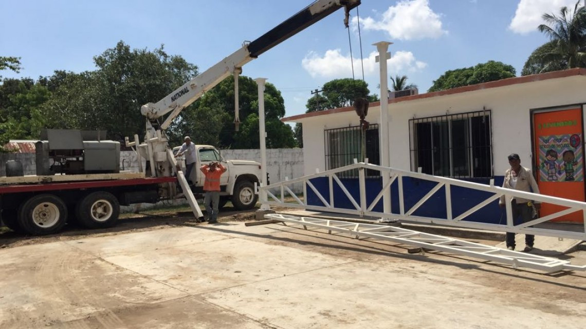Autoridades locales y estatales trabajarán en conjunto para cubrir necesidades en infraestructura educativa.