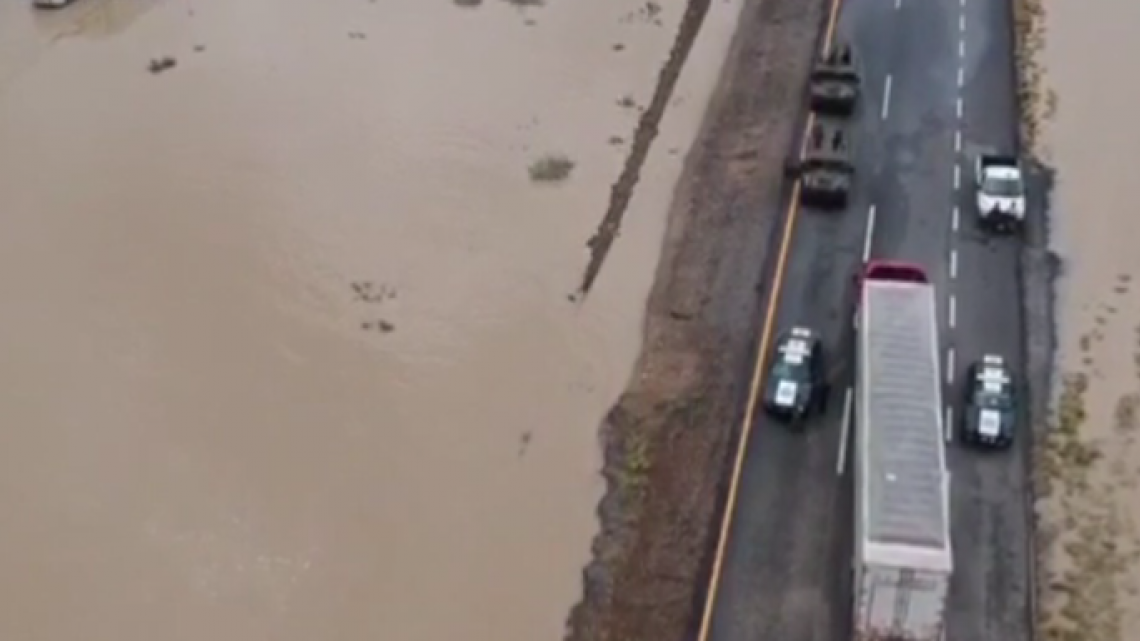 Cierran indefinidamente carretera Nuevo Laredo-Nuevo León