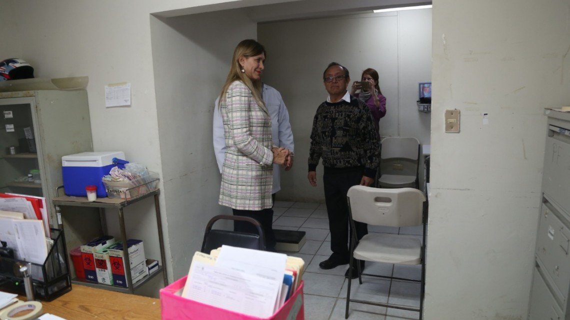 Equipamiento para dos Centros de Salud es entregado