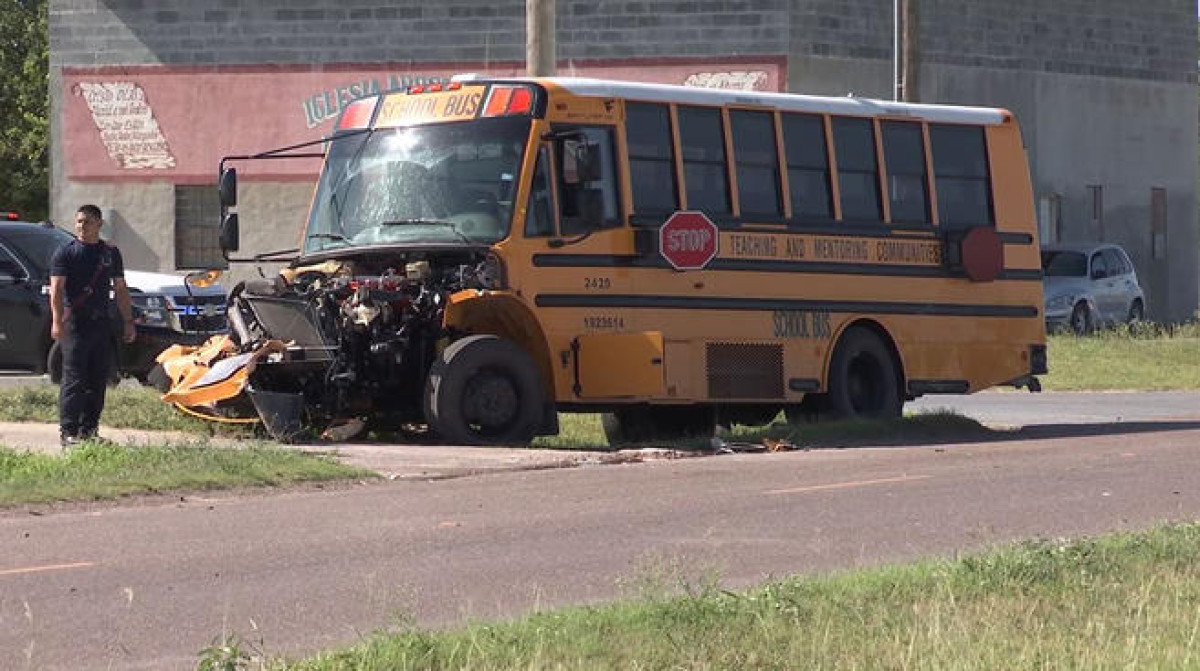 Investigan accidente de un autobús escolar en Mission