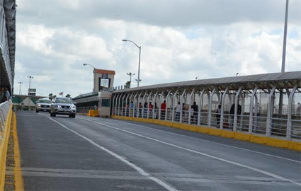 Nuevas restricciones temporales de cruce por el Gobierno de Laredo 