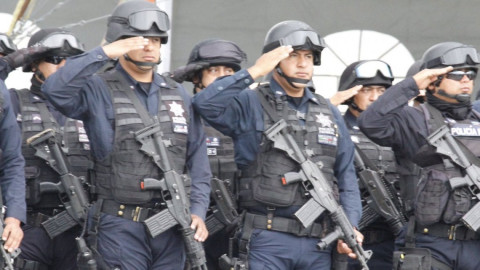 Alcalde asiste a ceremonia de aniversario de PF