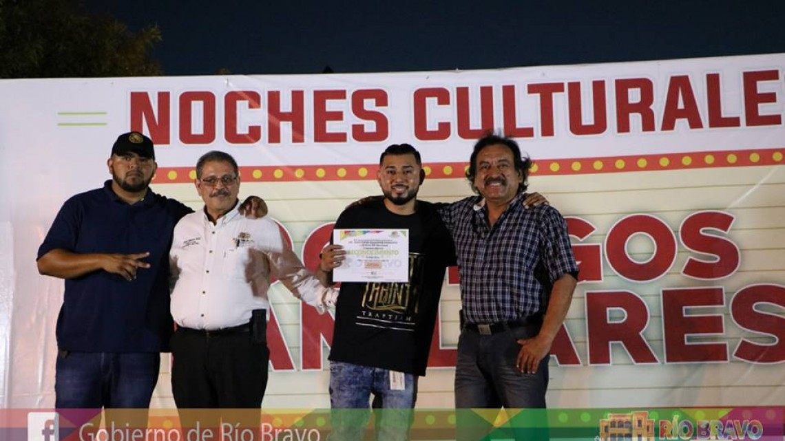 Éxito de presentaciones en Domingo Familiar