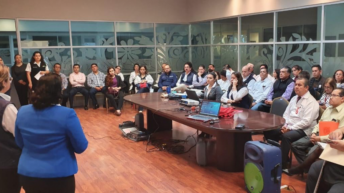 Actualiza Gobierno de Tamaulipas a médicos del estado en la atención al paciente con dengue