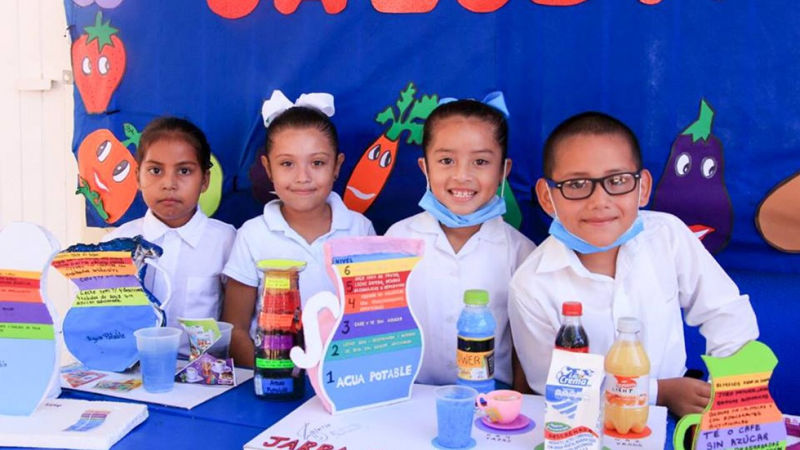 Realizan campaña "Mucho más que dientes sanos"