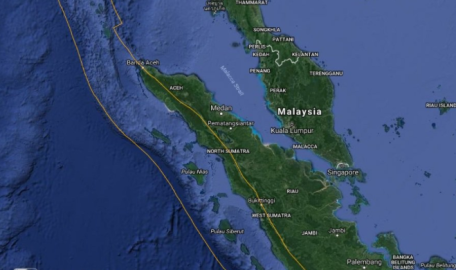 Sacude terremoto de 6 grados a Indonesia