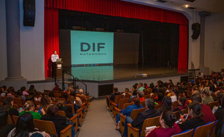 Personas con síndrome de Down, pueden desarrollarse en el ámbito educativo y laboral