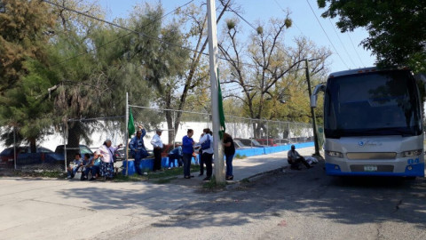 Productores toman la delegación de SAGARPA