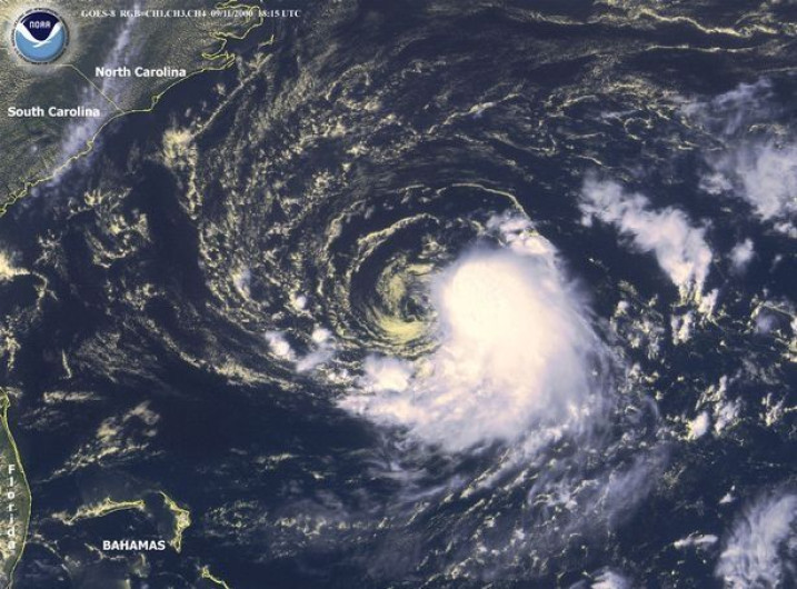 “Florence” amenaza con convertirse de nuevo en huracán