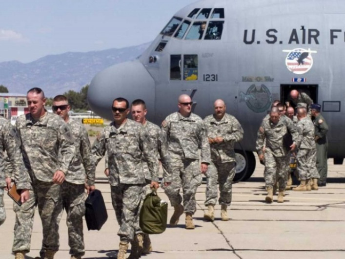 Aprueban envío de tropas a la frontera por caravana, citan fuentes