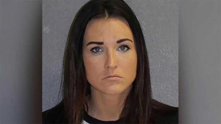 Maestra en juicio por tener sexo con alumno y mandarle el “pack”