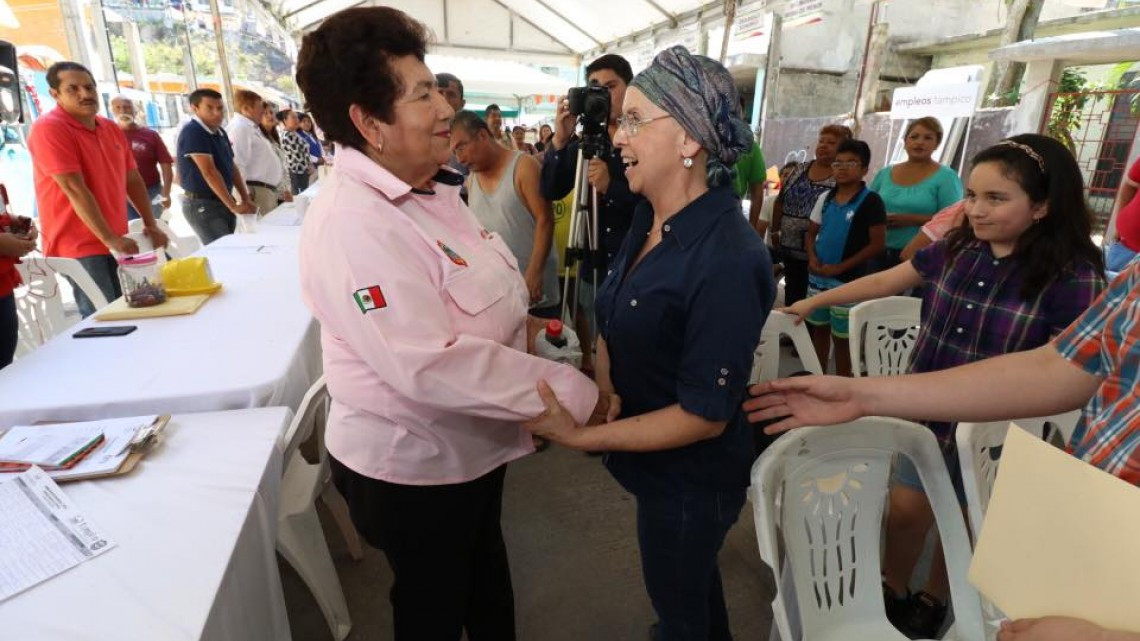 Reciben en la colonia Nacional beneficios de Jornada Médico Asistencial 