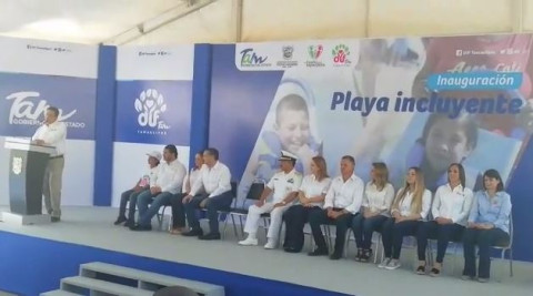 Inaugura Gobernador pasos y espacios de playa incluyente en Miramar