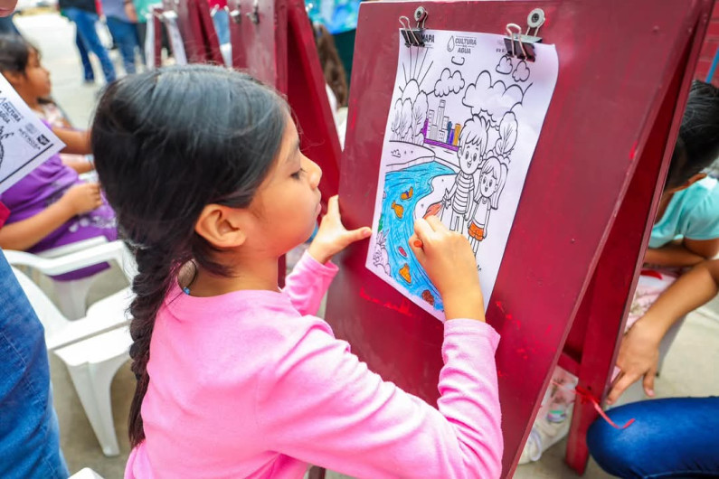 Atiende el Alcalde Carlos Peña Ortiz con todos los servicios del Ayuntamiento a los reynosenses