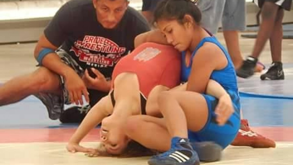 Selección de Luchas Asociadas del estado concluye Nacional con medallas