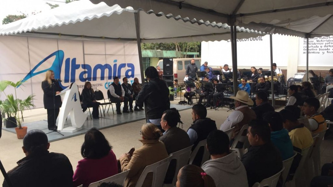 Continúa el programa " ciclo municipal educativo "