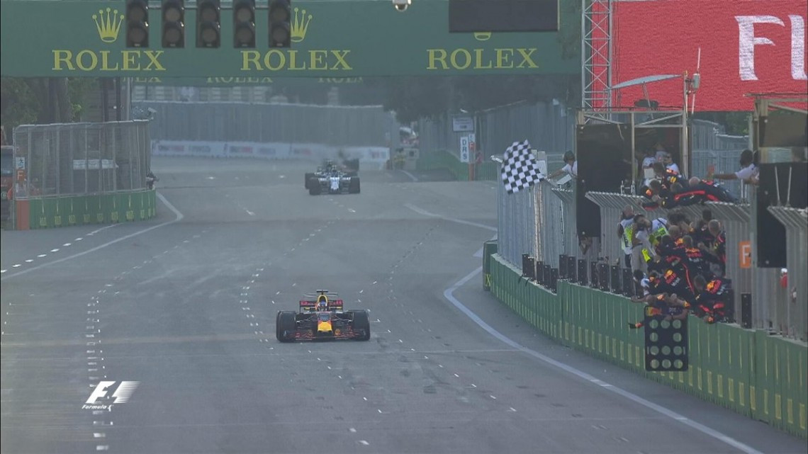 Daniel Ricciardo (Red Bull) gana el Gran Premio F1 de Azerbaiyán