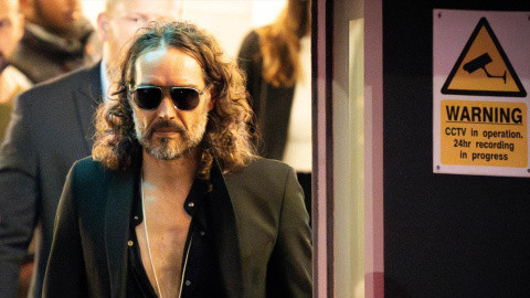 El actor británico Russell Brand, acusado de violación y agresión sexual