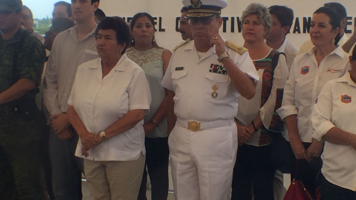 Reconoce Alcaldesa trabajo del Comandante de la Armada de México