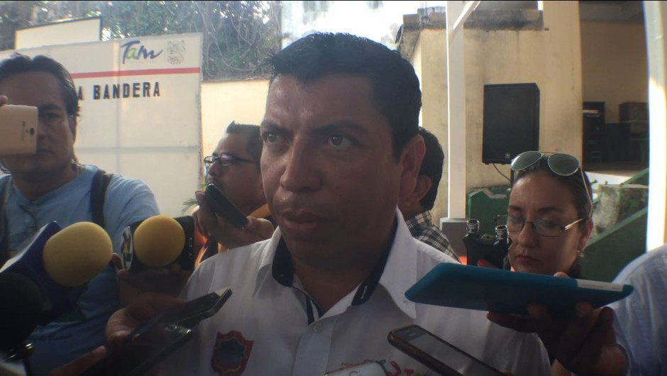 Regulan con credenciales acceso a polideportivo 