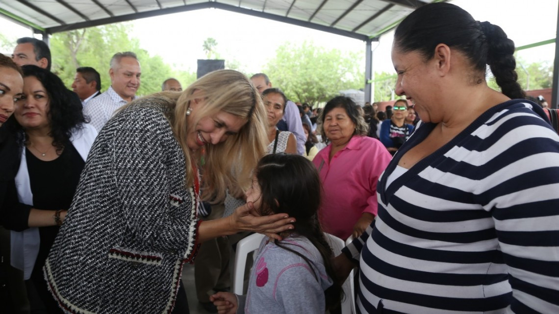 Inaugura obras Maki Ortiz