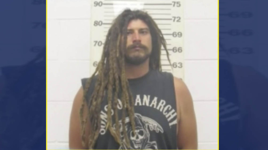 Detienen a un hombre tras apuñalar a otro sujeto 