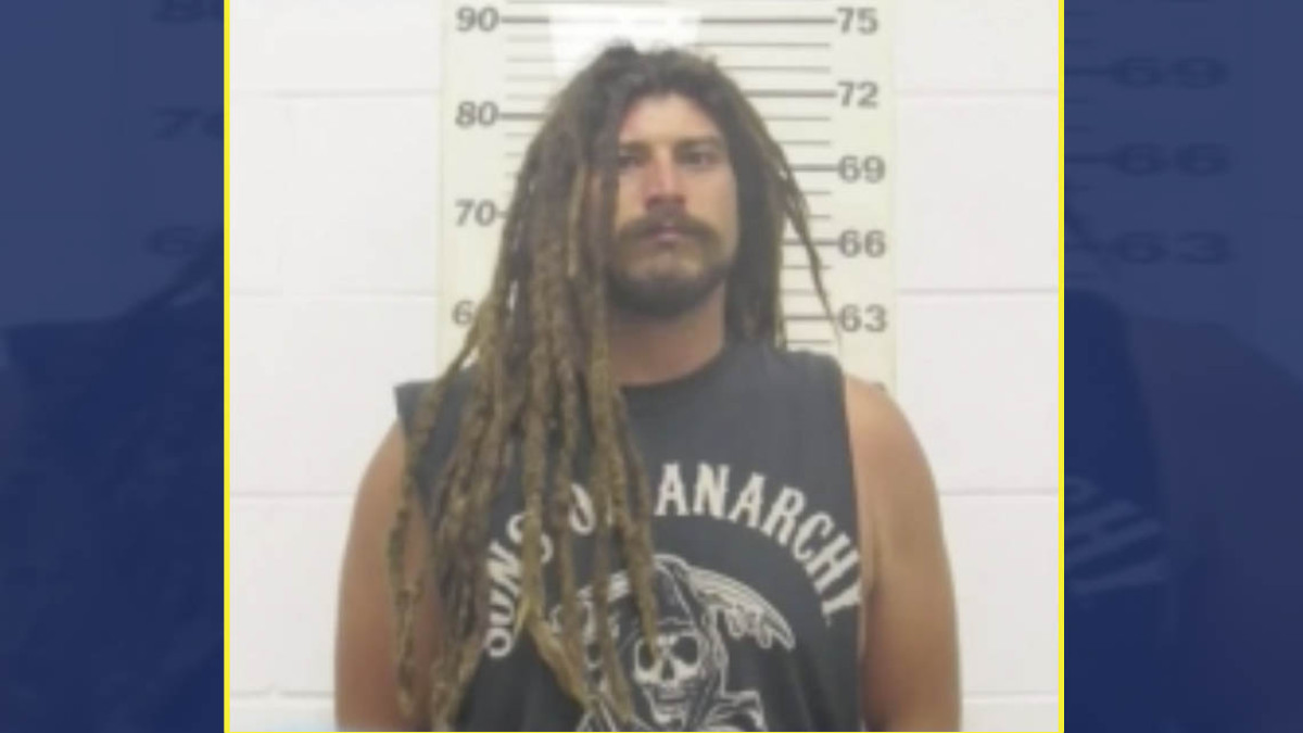 Detienen a un hombre tras apuñalar a otro sujeto 